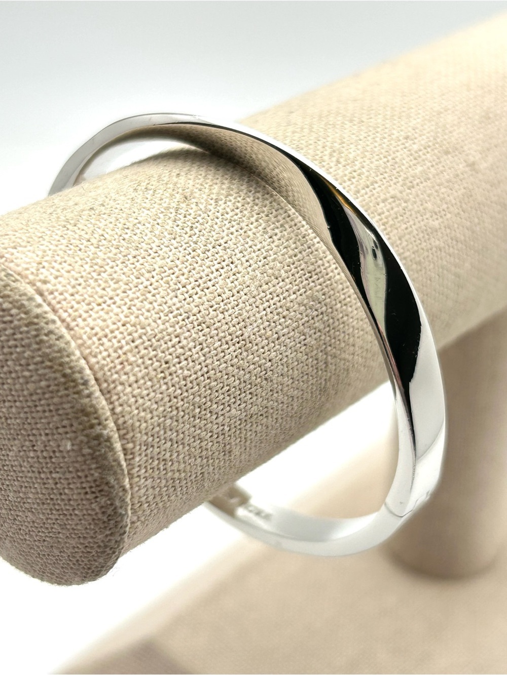 Kate Spade Do the Twist Silver Hinged Bangle Bracelet